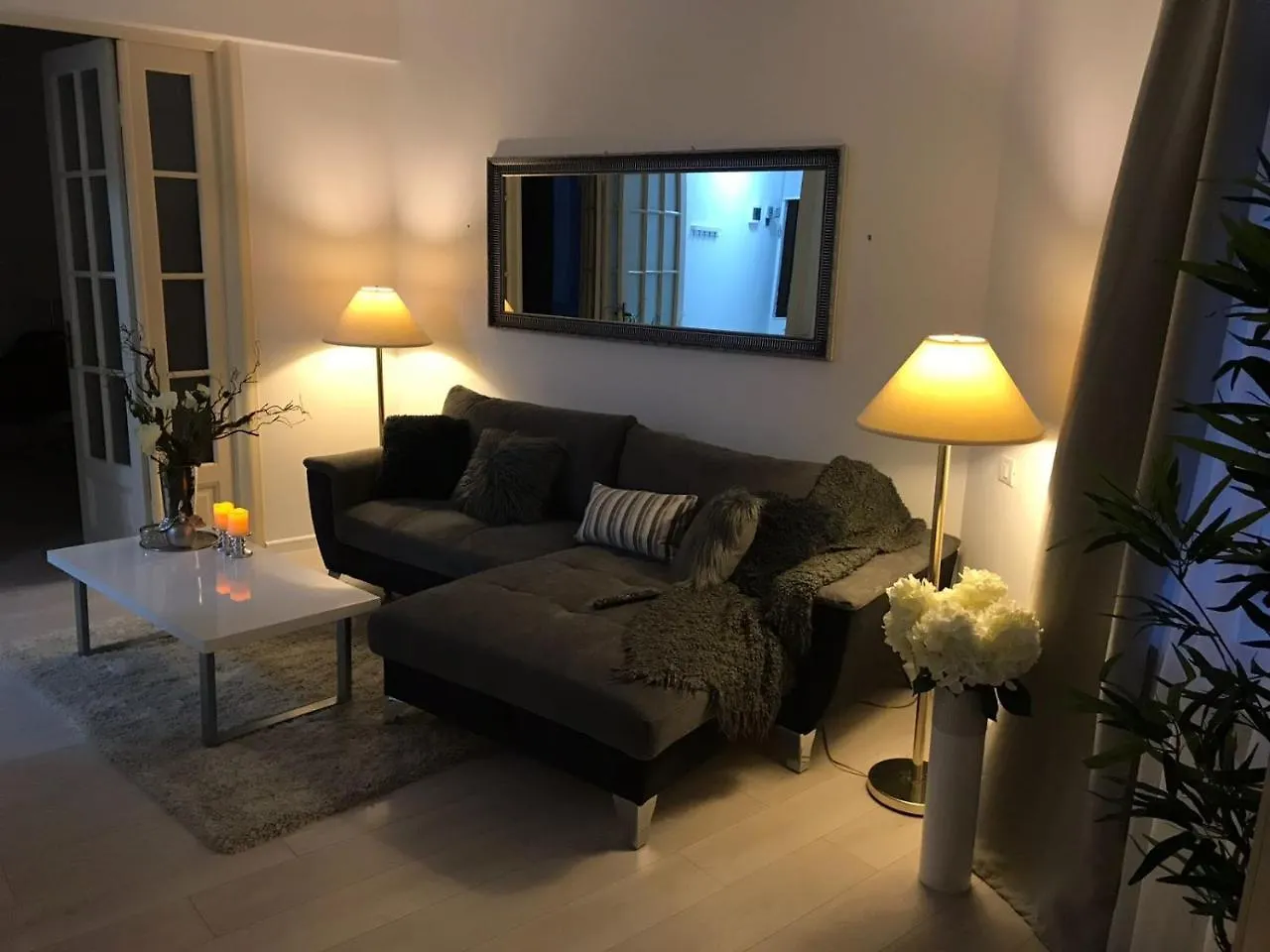 Metropole Apartments Invilla Old City Bucharest