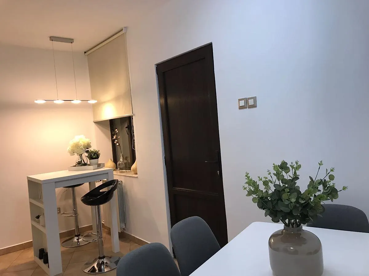 Metropole Apartments Invilla Old City 부쿠레슈티 루마니아